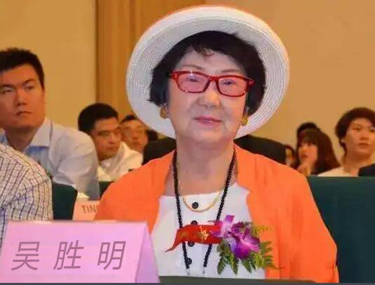 吳勝明：71歲出獄掃廁所，74歲再創(chuàng)業(yè)，80歲再成“富婆”